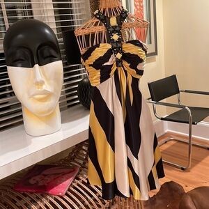 Black And Yellow And White Dresses for Sale up to 90% Off: Poshmark